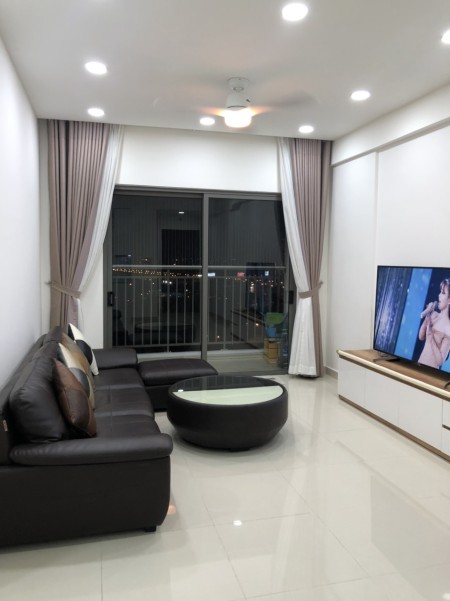 Cho thuê căn hộ 3PN Full nội thất The Sun Avenue nội thất mới đẹp. LH: 0907978771