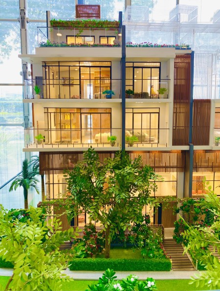 Sang nhượng lại gấp Biệt Thự, 2 mặt tiền, 1 hầm, 1 trệt, 4 lầu diện tích sử dụng 412m2