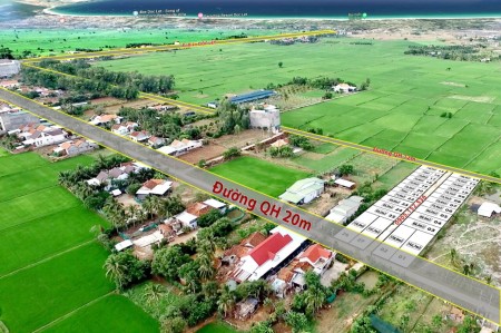 Còn 2 lô Ninh Hòa dốc lếch giá 380 triệu và 460 triệu sổ hồng, thổ cư 100%, làm việc chính chủ