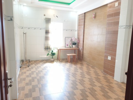 Cho thuê phòng mới xây thoáng mát không chung chủ, khu dân cư đông đúc, giá tốt