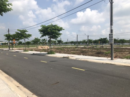 Lô góc 449m2 có 2 sổ hồng riêng, sau lưng Uỷ Ban và Chợ cách thị trấn Dầu Tiếng 3km