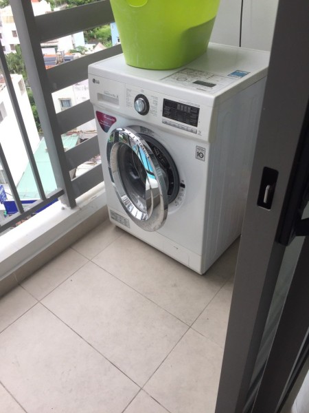 Bán căn 1PN +1 56m2 The Sun Avenue giá 3.35 có nội thất dọn vào ở ngay xem nhà Liên hệ 0907978771
