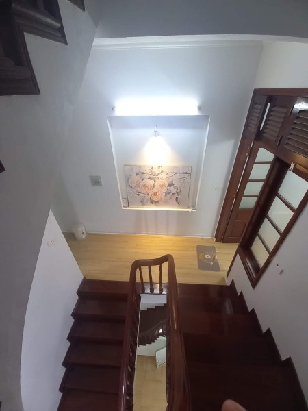 Bán nhà Phan Kế Bính, Ba Đình, ngõ thông, sát phố, nhà tự xây, dtsd 45m2, nhỉnh 4 tỷ, lhcc