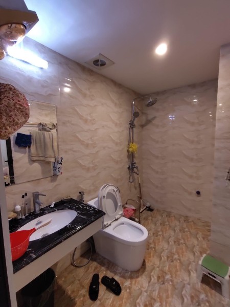 Cần bán nhà siêu phẩm Ngõ 197 Phúc Lợi, Long Biên, nhà mới chỉ về ở 36m2, 5 tầng, hơn 2 tỷ.