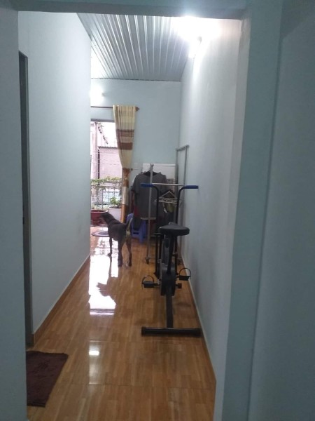 Chính chủ cần bán căn nhà mua một được hai 2 tầng bên tông, khu dân cư giá tốt, lhcc