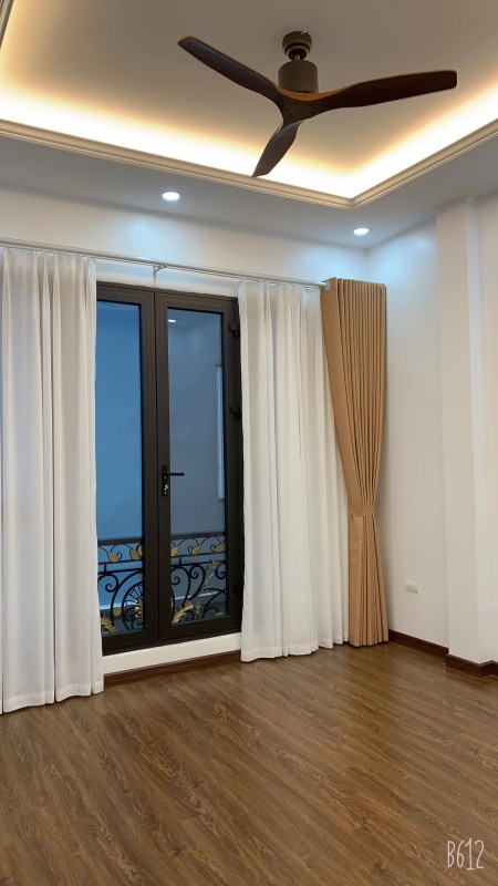 Bán gấp nhà nguyên căn Khương Trung mặt ngõ ô tô 50m, 4 tầng đúc, giá 6 tỷ, lh 0374590621