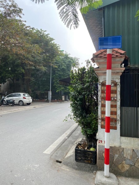 Bán nhà phố Bồ Đề Long Biên, ô tô 7 chỗ đổ cửa, kinh doanh tốt, giá bán 74 triệu/m2