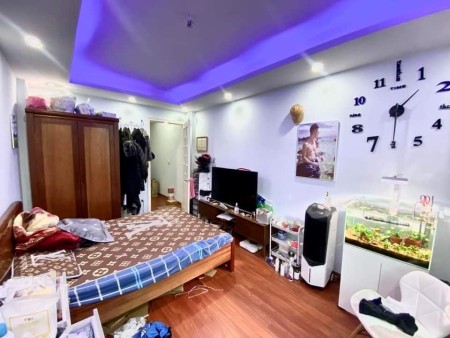 Hiếm bàn nhà Kim Quan Việt Hưng diện tích 45m2, 4 tầng đúc, giá 4 tỷ, ngõ ô tô con, giá tốt