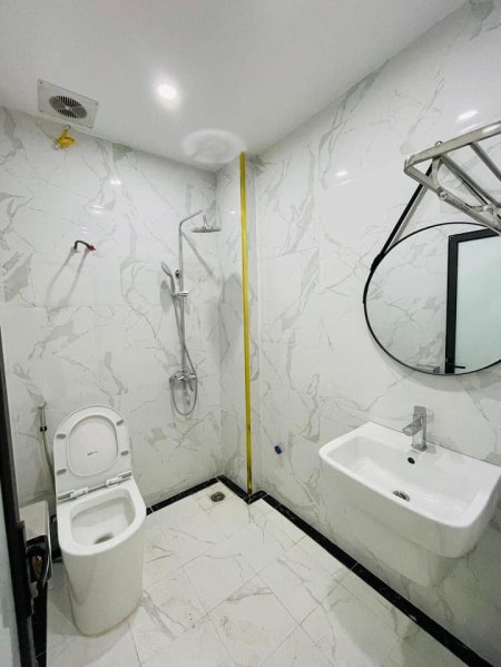 Bán nhà nguyên căn siêu đẹp phố Vương Thừa Vũ, giá bán nhỉnh 6 tỷ, liên hệ 0946929769