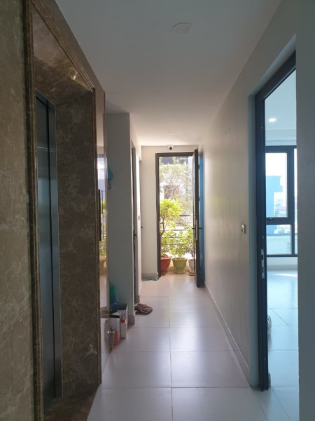 Mặt phố Vũ Tông Phan, Thanh Xuân, 140m2, giá: 52 tỷ, mt: 9m, xây 9 tầng, cho thuê 150 triệu/tháng.