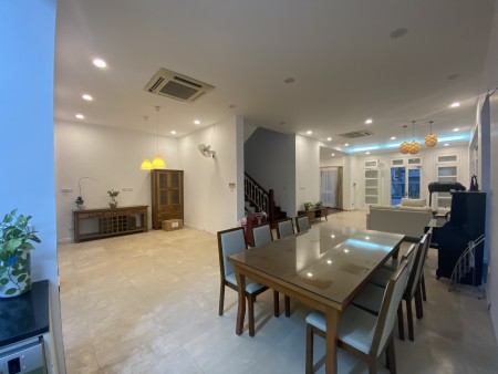 Cho thuê căn biệt thự 4 phòng ngủ tại tòa T9 - Khu đô thị quốc tế Ciputra Hà Nội