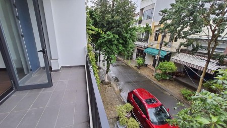 Chủ đi Mỹ cần bán gấp. Quận Hải Châu, trung tâm thành phố Đà Nẵng khu dân cư hiện hữu