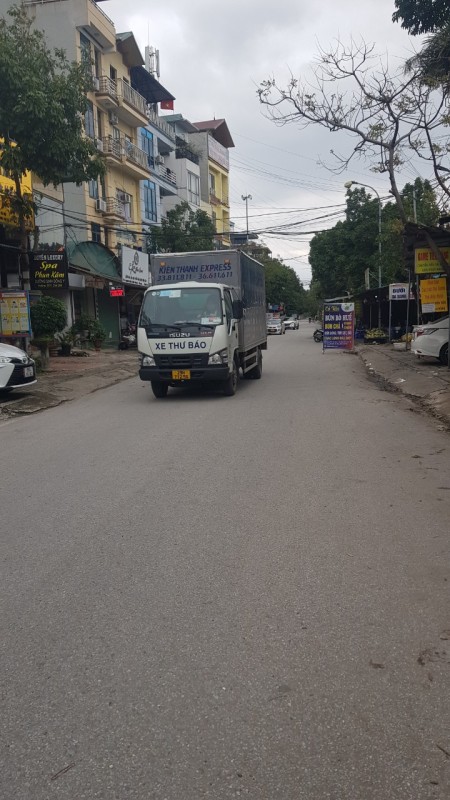 Bán nhà đường Kim Chung Đông Anh HN, kinh doanh tốt, dt 80m2 giá 5,3 tỷ, lh 0988850803