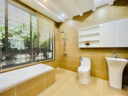 Bán nhà nguyên căn hẻm xe hơi đổ cửa 4 tầng, Khuông Việt, Tân Phú diện tích 80m2, giá nhỉnh 8 tỷ