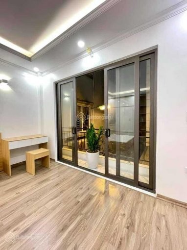 “SIÊU ĐẸP” Bán nhà mới Lĩnh Nam, Hoàng Mai, Ô TÔ đỗ cửa, chỉ 2.95 tỷ