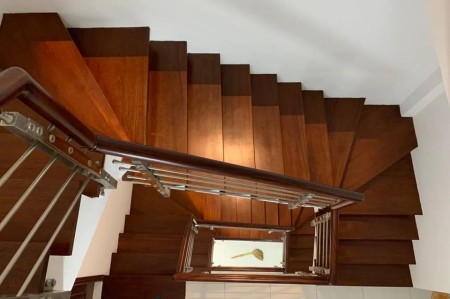 Cần bán nhà nguyên căn mặt phố Ngọc Hồi, Thanh Trì, diện ích 70m2, đúc 5 tầng, giá 8.5 tỷ