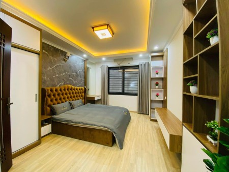 Siêu hot Giáp Bát, gần ô tô, 2 mặt thoáng khu dân cư đông đúc, sổ đẹp chính chủ, bàn giao ngay