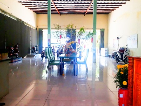 Cho thuê mặt bằng nguyên căn diện tích 120m2, giá cả thương lượng, lh 0935182993