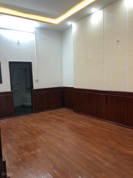 Nhà đẹp 2 mặt kiệt Điện Biên Phủ, 2PN, 2WC, DTSD 130m2, gác đúc, gần Hà Huy Tập