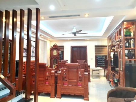 Bán nhà Mặt phố Vũ Phạm Hàm, Cầu Giấy 142m2 x5 Tầng, MT6 mét, Thang máy- Kinh Doanh Đỉnh