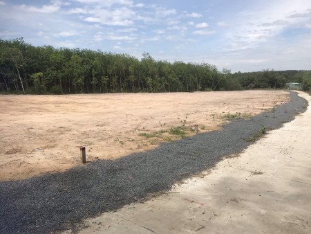 Cần bán gấp lô đất dt 3000m2, thổ cư sổ hồng riêng gần khu công nghiệp Minh Hưng, 500 triệu