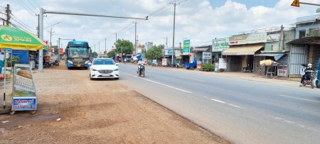 Đất sổ sẵn Minh Lập - Chơn Thành, công chứng ngay, dân cư đông đúc tiện ích xung quanh đủ