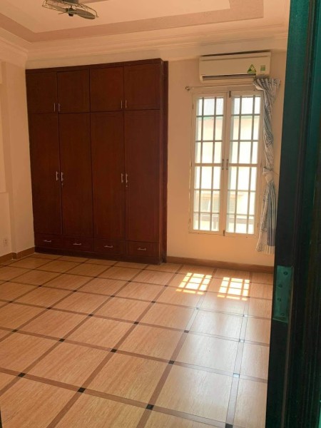 Cực hot quận 1! cho thuê 30 triệu/tháng, diện tích sử dụng 40m2 giá chỉ 8 tỷ, lh 0372846845