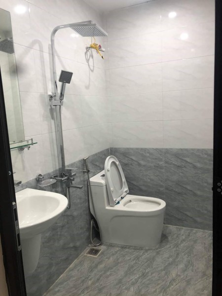 Bán nhà Ngõ Quỳnh thông ra phố Minh Khai, Thanh Nhàn chỉ với 3.85 tỷ