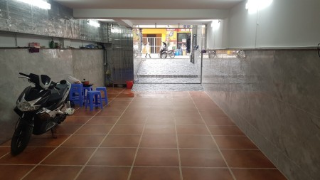 Mặt phố Tô Vĩnh Diện, Thanh Xuân, 90m2, xây 9 tầng, giá: 37 tỷ, mt: 5m, cho thuê 100 triệu/tháng.