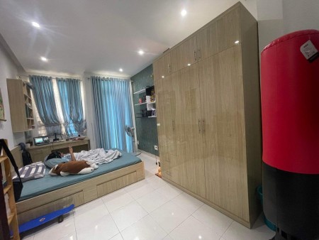 Nhà mới đẹp đường Tô Hiến Thành 4 tầng đúc, cạnh CV Lê Thị Riêng, tặng toàn bộ nội thất 5.8 tỷ