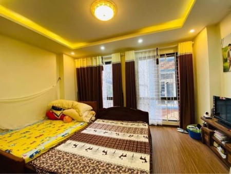 Bán nhà dân xây ngõ thẳng cạnh phố dt 35m2 4 tầng Khương Đình Thanh Xuân giá chỉ hơn 4 tỷ