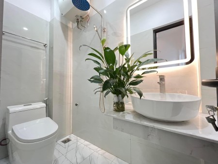 Nhà Khương Trung, nội thất nhập khẩu, diện tích sử dụng 33m2, giá bán 2.85 tỷ