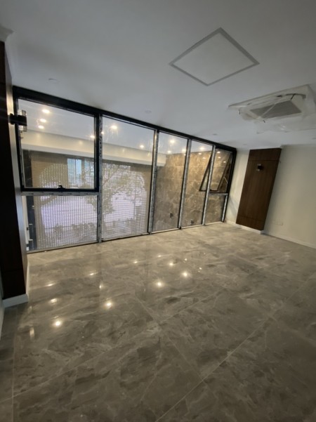 Mặt phố Hoàng Cầu, Đống Đa, 120m2, giá: 70 tỷ, 9 tầng, mt: 6.5m, cho thuê 170 triệu/tháng.