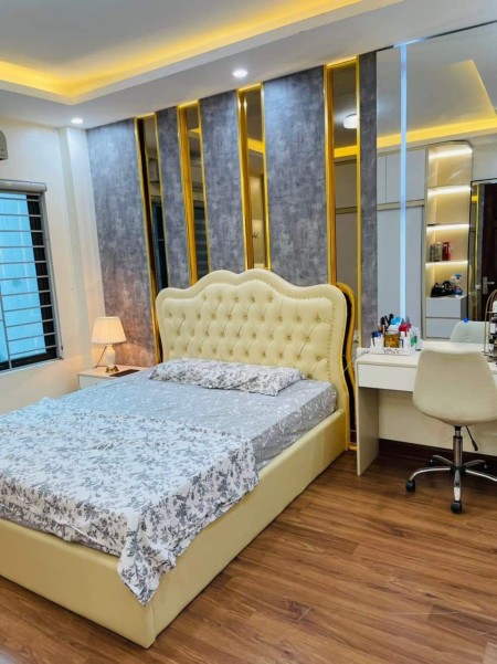 Bán nhà Kim Giang nhà đẹp ở luôn, ô tô đỗ cửa, sổ đỏ hoa hậu, liên hệ 0988537086