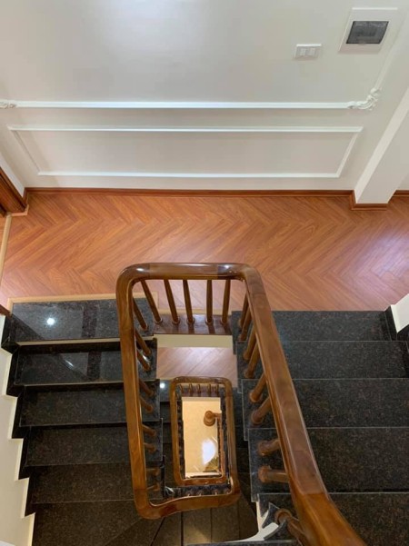 Bán nhà đẹp long lanh phố Phùng Chí Kiên. Cầu Giấy diện tích 30m2, 6 tầng mặt tiền 3.1m