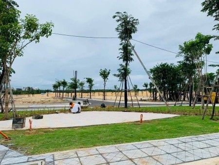 Đi đến slide 8