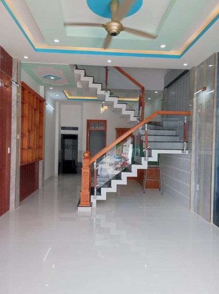 Nhà 1 trệt 1 lầu đường Lê Văn Lương giá bán 1,6 tỷ sang tên ngay lh 0931795618