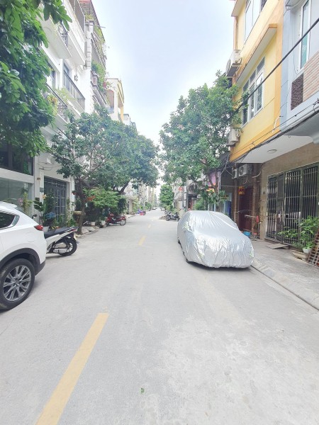 Bán nhà phố Vũ Tông Phan phường Khương Trung gần ô tô, diện tích 46m2, đúc 5 tầng