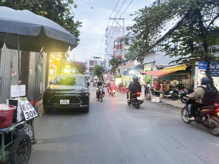 Bán nhà cấp 4 mặt tiền đường Tân Mỹ, phường Tân Thuận Tây, Quận 7, giá 12.9 tỷ