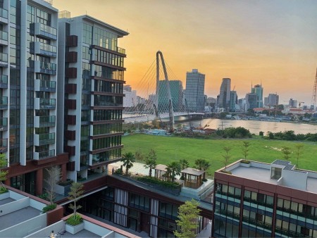 Giỏ hàng phiên bản giới hạn tại The Metropole liên hệ Ngân 0981.799.185