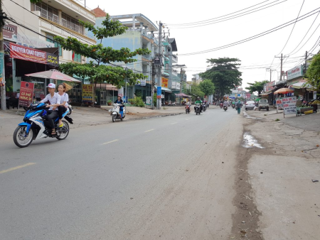 Cho thuê mặt bằng nhà nguyên căn mặt tiền đường Lã Xuân Oai, TP. Thủ Đức giá tốt