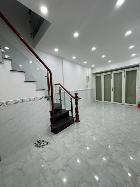 Căn góc 2 mặt hẻm 4.5m Cách Mạng Tháng 8 phường 11 Quận 3 giá bán chỉ 4.85 tỷ