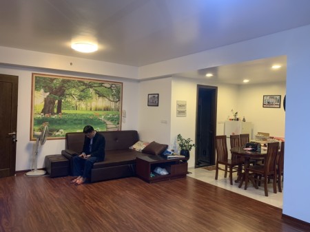 Bán căn hộ rừng cọ Ecopark 83m2 2 phòng ngủ full nội thất giá rẻ liên hệ 0392073432