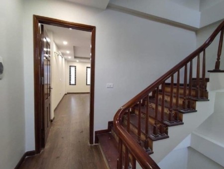 Bán nhà Mỹ Đình Từ Liêm, ô tô vào nhà cho thuê căn hộ ở đỉnh cao, dtsd 54m2, 6 tầng đúc, giá 6.2 tỷ