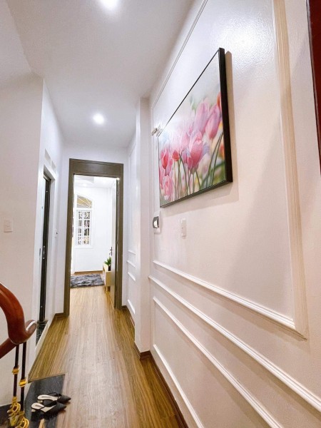 Bán nhà đường Láng, giá đang rẻ sau quy hoạch ra mặt phố nhỉnh 5 tỷ, dtsd 50m2, 4.5 tầng