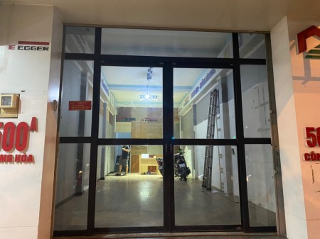 Cho thuê mặt tiền đường sầm uất Cộng Hoàn, mua bán nhộn nhịp, giá rẻ, lh 0966461962