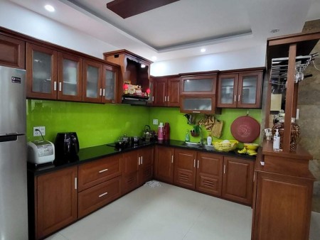 Cần bán căn nhà mặt tiền 3 ô tô tránh chủ làm ăn tài lộc bán ở nhà to hơn, giảm giá chào