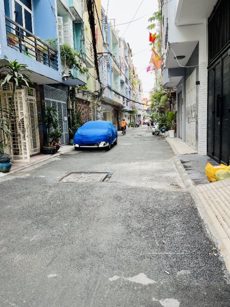 Bán nhà HXH Lê Quang Định,Bình Thạnh, gần chợ Bà Chiểu, dt 60m2, 3 tầng chỉ 6 tỷ 5. 0905075485