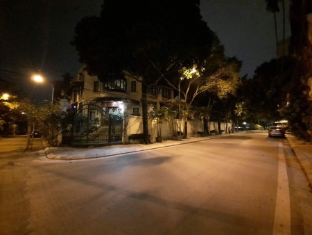 Siêu phẩm cần bán biệt Thự Quảng An Phủ Tây Hồ sổ đỏ pháp lý đầy đủ, khu dân cư đông đúc