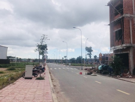 Bán đất chính chủ Đức Hòa Long An, 90m2, 900 triệu, công chứng liền.
